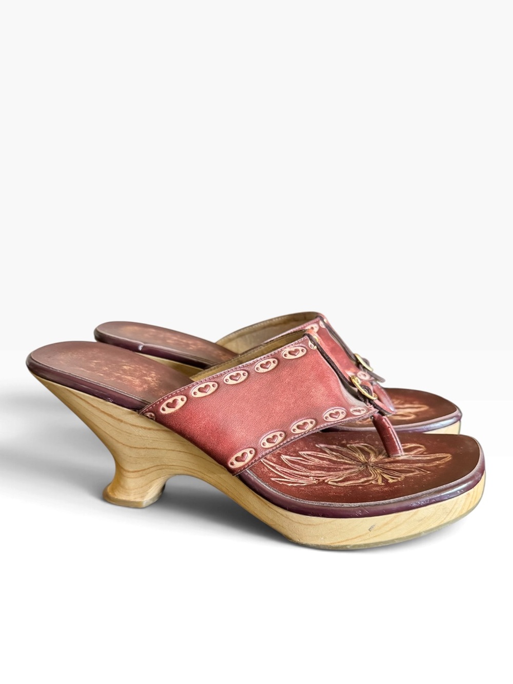 FIONI Brown Leather Wooden Wedge Thong Sandals